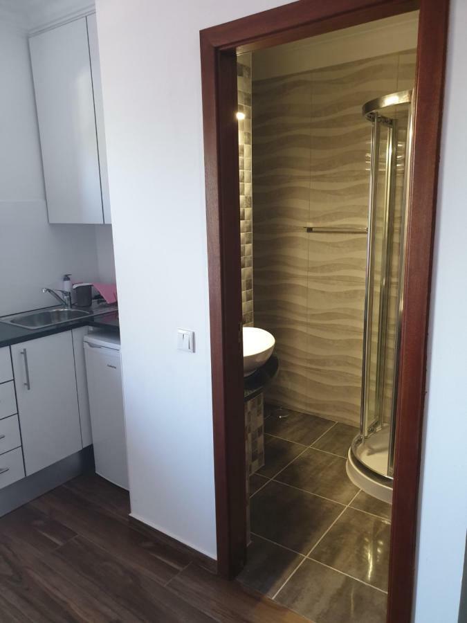 Oceanoasis Residences Suites โอลเญา ภายนอก รูปภาพ